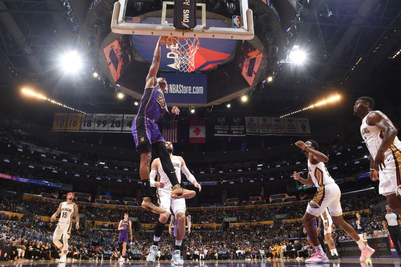 LOS ANGELES, CA - FEBRUARY 9: Rui Hachimura #28 of the Los Angeles Lakers drives to the basket during the game against the New Orleans Pelicans on February 9, 2024 at Crypto.Com Arena in Los Angeles, California. NOTE TO USER: User expressly acknowledges and agrees that, by downloading and/or using this Photograph, user is consenting to the terms and conditions of the Getty Images License Agreement. Mandatory Copyright Notice: Copyright 2024 NBAE (Photo by Andrew D. Bernstein/NBAE via Getty Images)