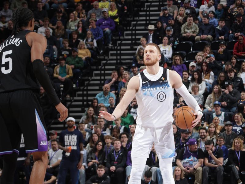 SALT LAKE CITY, UT - FEBRUARY 28: Donte DiVincenzo #0 of the Minnesota Timberwolves handles the ball during the game against the Utah Jazz on February 28, 2025 at Delta Center in Salt Lake City, Utah. NOTE TO USER: User expressly acknowledges and agrees that, by downloading and or using this Photograph, User is consenting to the terms and conditions of the Getty Images License Agreement. Mandatory Copyright Notice: Copyright 2025 NBAE (Photo by Melissa Majchrzak/NBAE via Getty Images)