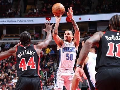 CHICAGO, IL - NOVEMBER 17:  Cole Anthony #50 of the Orlando Magic shoots a three point basket during the In-Season Tournament game against the Chicago Bulls on November 17, 2023 at United Center in Chicago, Illinois. NOTE TO USER: User expressly acknowledges and agrees that, by downloading and or using this photograph, User is consenting to the terms and conditions of the Getty Images License Agreement. Mandatory Copyright Notice: Copyright 2023 NBAE (Photo by Jeff Haynes/NBAE via Getty Images)