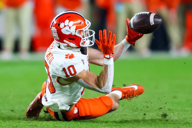 Nov 25, 2023; Columbia, South Carolina, USA; Clemson Tigers wide receiver Troy Stellato (10) cannot catch this pass against the South Carolina Gamecocks in the second half at Williams-Brice Stadium. Mandatory Credit: Jeff Blake-USA TODAY Sports