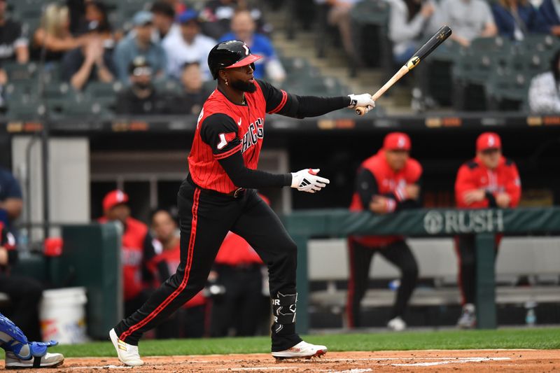 Jun 6, 2025; Chicago, Illinois, USA; Chicago White Sox center fielder Luis Robert Jr. (88) hits an RBI single during the second inning against the Kansas City Royals at Rate Field. Mandatory Credit: Patrick Gorski-Imagn Images