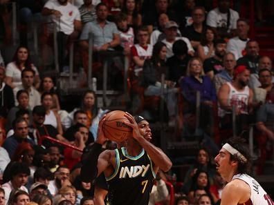 MIAMI, FL - DECEMBER 2: Buddy Heild #7 of the Indiana Pacers looks to pass the ball during the game against the Miami Heat on December 2, 2023 at Kaseya Center in Miami, Florida. NOTE TO USER: User expressly acknowledges and agrees that, by downloading and or using this Photograph, user is consenting to the terms and conditions of the Getty Images License Agreement. Mandatory Copyright Notice: Copyright 2023 NBAE (Photo by Issac Baldizon/NBAE via Getty Images)