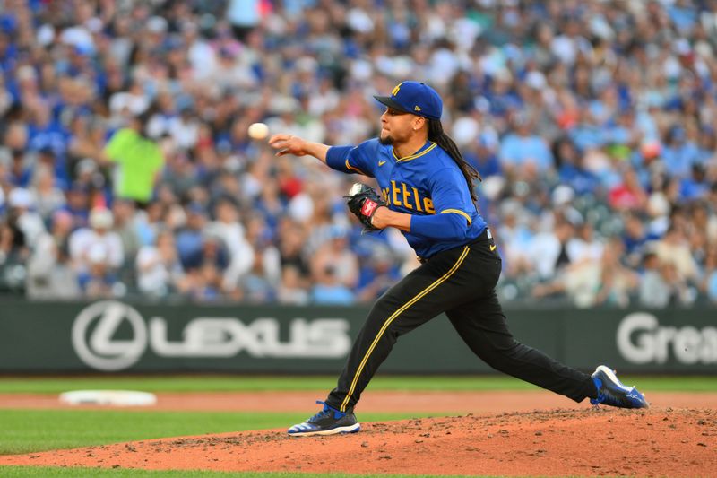 Jul 5, 2024; Seattle, Washington, USA; Seattle Mariners starting pitcher Luis Castillo (58) pitches to the Toronto Blue Jays during the seventh inning at T-Mobile Park. Mandatory Credit: Steven Bisig-USA TODAY Sports