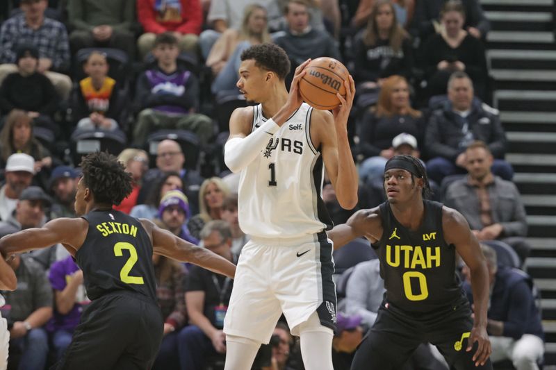 SALT LAKE CITY, UT - MARCH 27: Victor Wembanyama #1 of the San Antonio Spurs looks to pass the ball during the game against the Utah Jazz on March 27, 2024 at Delta Center in Salt Lake City, Utah. NOTE TO USER: User expressly acknowledges and agrees that, by downloading and or using this Photograph, User is consenting to the terms and conditions of the Getty Images License Agreement. Mandatory Copyright Notice: Copyright 2024 NBAE (Photo by Chris Nicoll/NBAE via Getty Images)