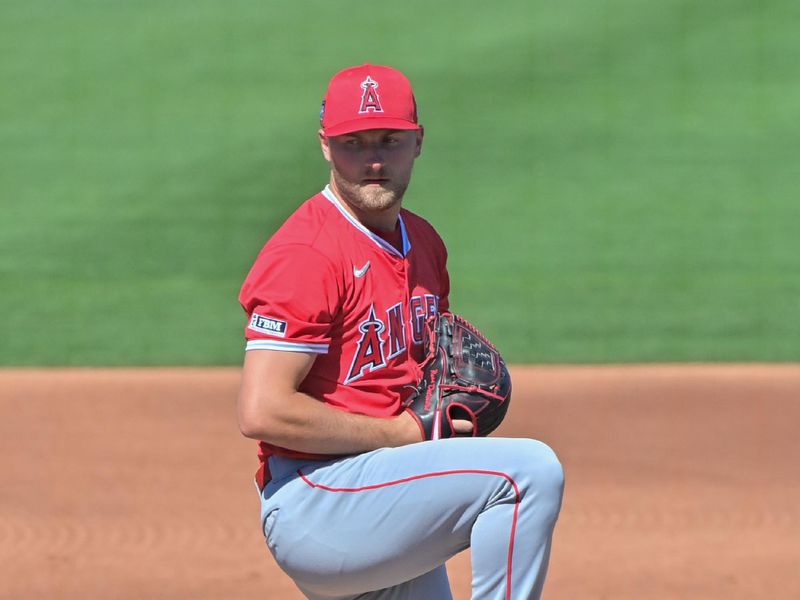 Angels to Face Padres in a Tactical Encounter at Angel Stadium