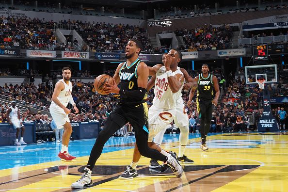 INDIANAPOLIS, IN - NOVEMBER 3: Tyrese Haliburton #0 of the Indiana Pacers drives to the basket during the game against the Cleveland Cavaliers during the In-Season Tournament on November 3, 2023 at Gainbridge Fieldhouse in Indianapolis, Indiana. NOTE TO USER: User expressly acknowledges and agrees that, by downloading and or using this Photograph, user is consenting to the terms and conditions of the Getty Images License Agreement. Mandatory Copyright Notice: Copyright 2023 NBAE (Photo by Ron Hoskins/NBAE via Getty Images)