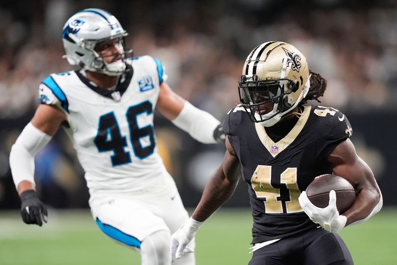 Saints Seek to Turn the Tide Against Panthers in Charlotte Showdown