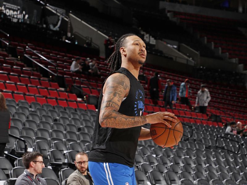 PORTLAND, OR - JANUARY 26: Jaylin Williams #6 of the Oklahoma City Thunder warms up before the game against the Portland Trail Blazers on January 26, 2025 at the Moda Center Arena in Portland, Oregon. NOTE TO USER: User expressly acknowledges and agrees that, by downloading and or using this photograph, user is consenting to the terms and conditions of the Getty Images License Agreement. Mandatory Copyright Notice: Copyright 2025 NBAE (Photo by Cameron Browne/NBAE via Getty Images)