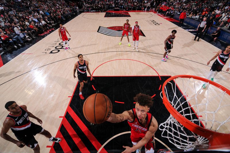 PORTLAND, OR - APRIL 9: Dyson Daniels #11 of the New Orleans Pelicans handles the ball during the game against the Portland Trail Blazers on April 9, 2024 at the Moda Center Arena in Portland, Oregon. NOTE TO USER: User expressly acknowledges and agrees that, by downloading and or using this photograph, user is consenting to the terms and conditions of the Getty Images License Agreement. Mandatory Copyright Notice: Copyright 2024 NBAE (Photo by Cameron Browne/NBAE via Getty Images)