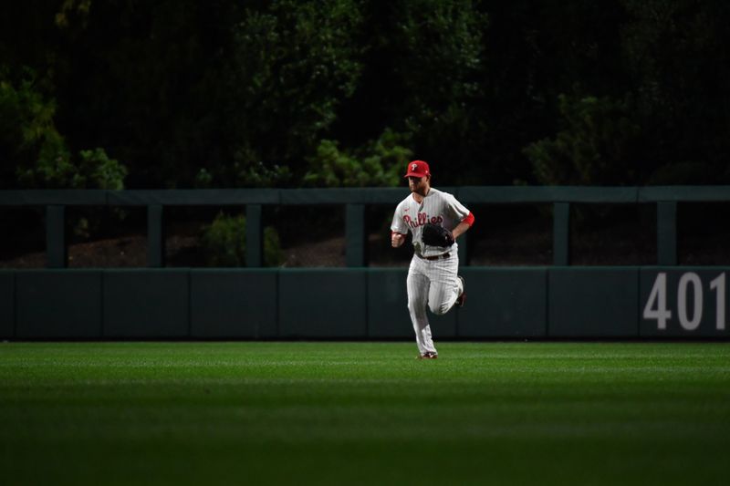 Aug 28, 2023; Philadelphia, Pennsylvania, USA; Philadelphia Phillies relief pitcher Craig Kimbrel (31) enters the game before the ninth inning against the Los Angeles Angels at Citizens Bank Park. Mandatory Credit: Eric Hartline-USA TODAY Sports