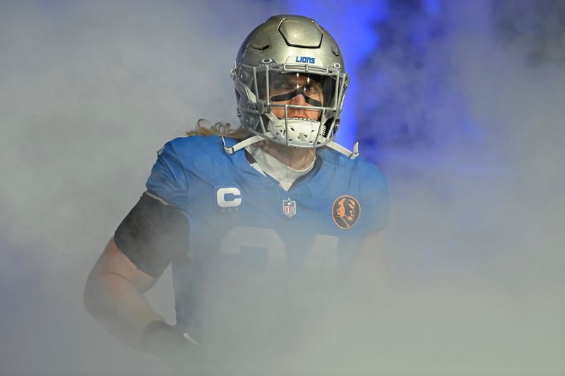 Detroit Lions linebacker Alex Anzalone is introduced before an NFL football game against the Green Bay Packers, Thursday, Nov. 23, 2023, in Detroit. The Packers won 29-22. (AP Photo/David Dermer)