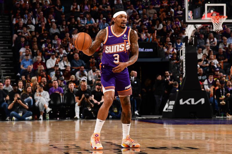 PHOENIX, AZ - MARCH 2:  Bradley Beal #3 of the Phoenix Suns handles the ball during the game against the Houston Rockets on March 2, 2024 at Footprint Center in Phoenix, Arizona. NOTE TO USER: User expressly acknowledges and agrees that, by downloading and or using this photograph, user is consenting to the terms and conditions of the Getty Images License Agreement. Mandatory Copyright Notice: Copyright 2023 NBAE (Photo by Kate Frese/NBAE via Getty Images)