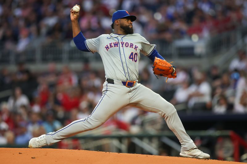 Sep 24, 2024; Atlanta, Georgia, USA; New York Mets starting pitcher Luis Severino (40) throws against the Atlanta Braves in the first inning at Truist Park. Mandatory Credit: Brett Davis-Imagn Images