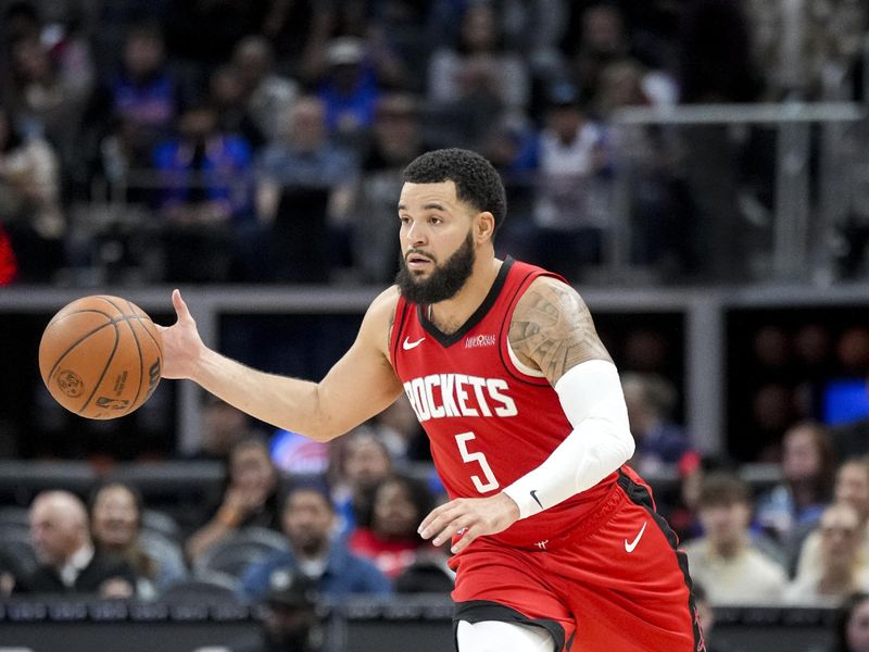 DETROIT, MICHIGAN - NOVEMBER 10: Fred VanVleet #5 of the Houston Rockets brings the ball upcourt against the Detroit Pistons during the third quarter at Little Caesars Arena on November 10, 2024 in Detroit, Michigan. NOTE TO USER: User expressly acknowledges and agrees that, by downloading and or using this photograph, User is consenting to the terms and conditions of the Getty Images License Agreement. (Photo by Nic Antaya/Getty Images)