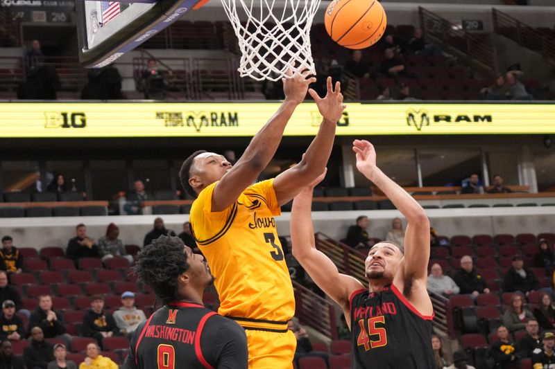 Maryland versus Iowa: the United Center swing as the Hawkeyes own the second half