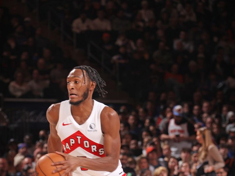 NEW YORK, NY - JANUARY 20: Immanuel Quickley #5 of the Toronto Raptors handles the ball during the game against the New York Knicks on January 20, 2024 at Madison Square Garden in New York City, New York.  NOTE TO USER: User expressly acknowledges and agrees that, by downloading and or using this photograph, User is consenting to the terms and conditions of the Getty Images License Agreement. Mandatory Copyright Notice: Copyright 2024 NBAE  (Photo by Nathaniel S. Butler/NBAE via Getty Images)